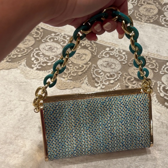 Sondra Roberts Gold and Teal Chain Clutch - Picture 6 of 6